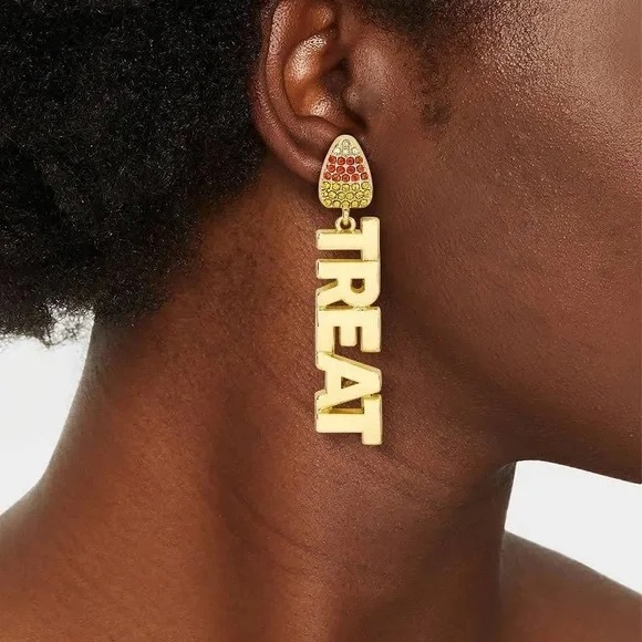 Jewelry - Chic  Halloween Gold 'TREAT' Drop Earrings